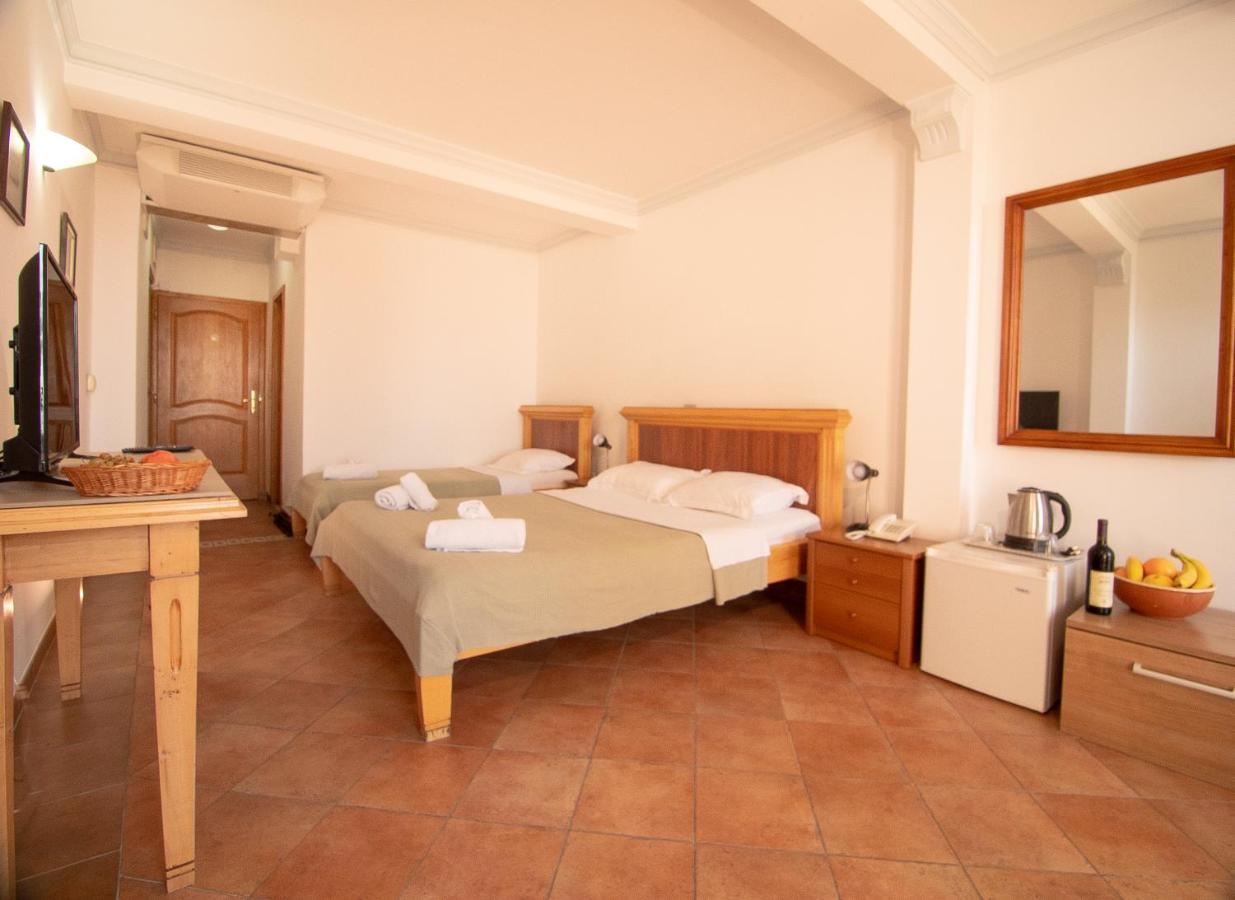 Apartments And Rooms Levantin Inn Sveti Stefan Exterior photo
