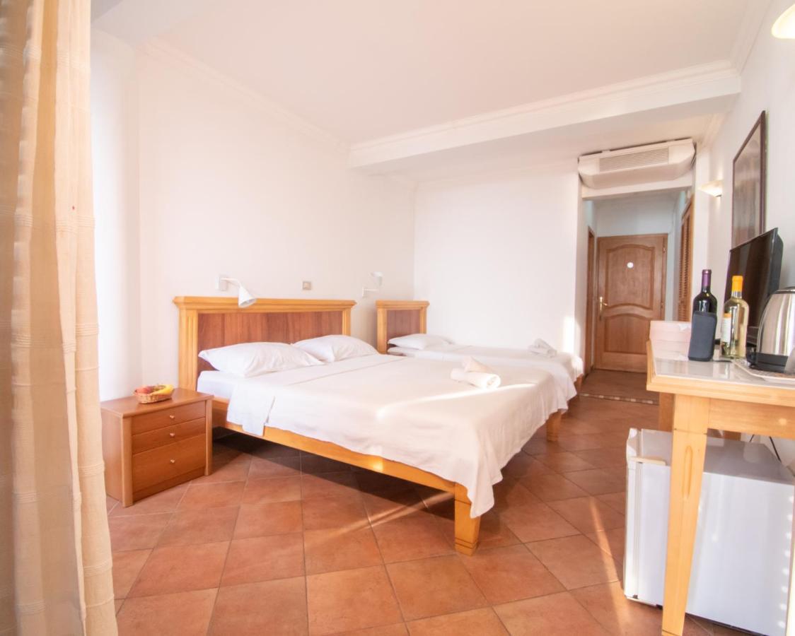 Apartments And Rooms Levantin Inn Sveti Stefan Exterior photo