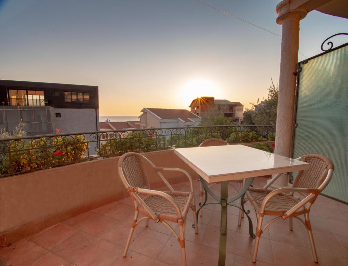 Apartments And Rooms Levantin Inn Sveti Stefan Exterior photo