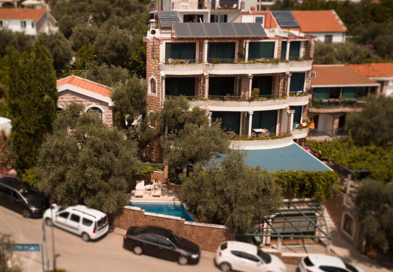 Apartments And Rooms Levantin Inn Sveti Stefan Exterior photo