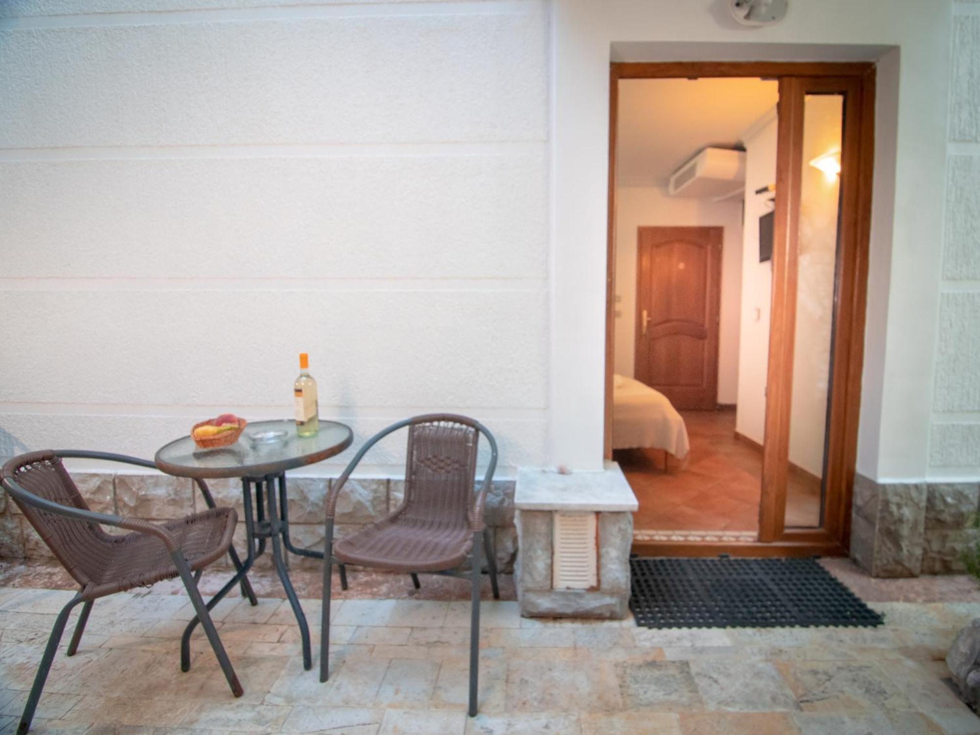 Apartments And Rooms Levantin Inn Sveti Stefan Exterior photo