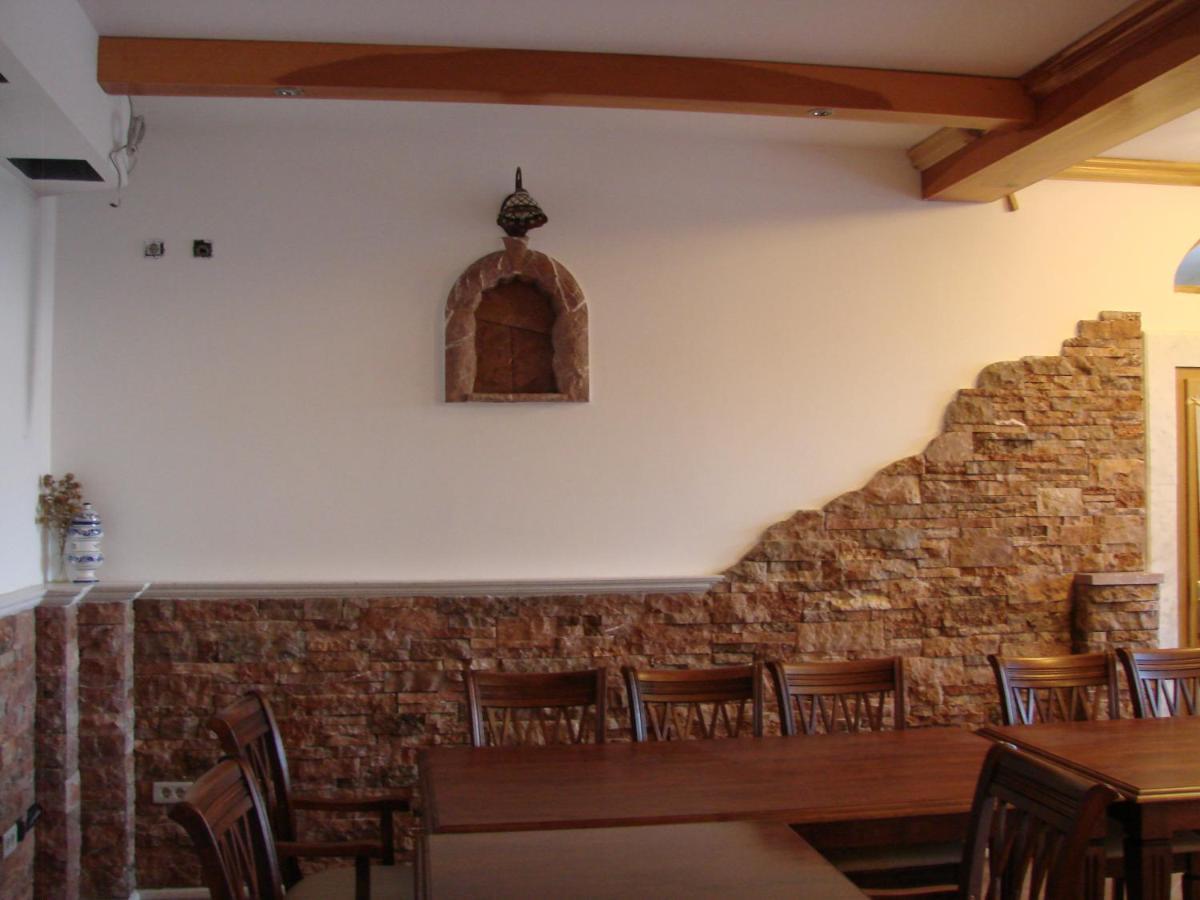 Apartments And Rooms Levantin Inn Sveti Stefan Exterior photo
