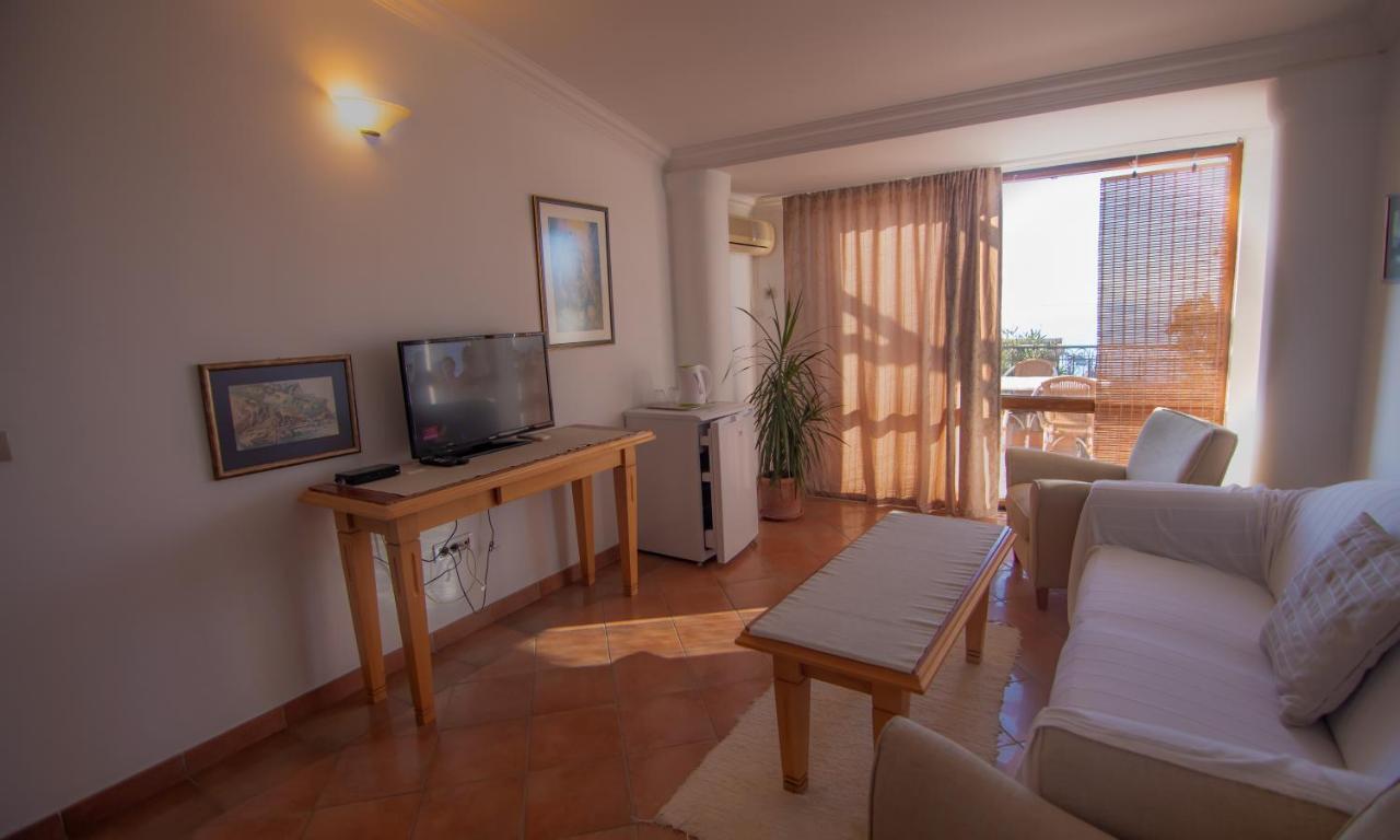 Apartments And Rooms Levantin Inn Sveti Stefan Exterior photo
