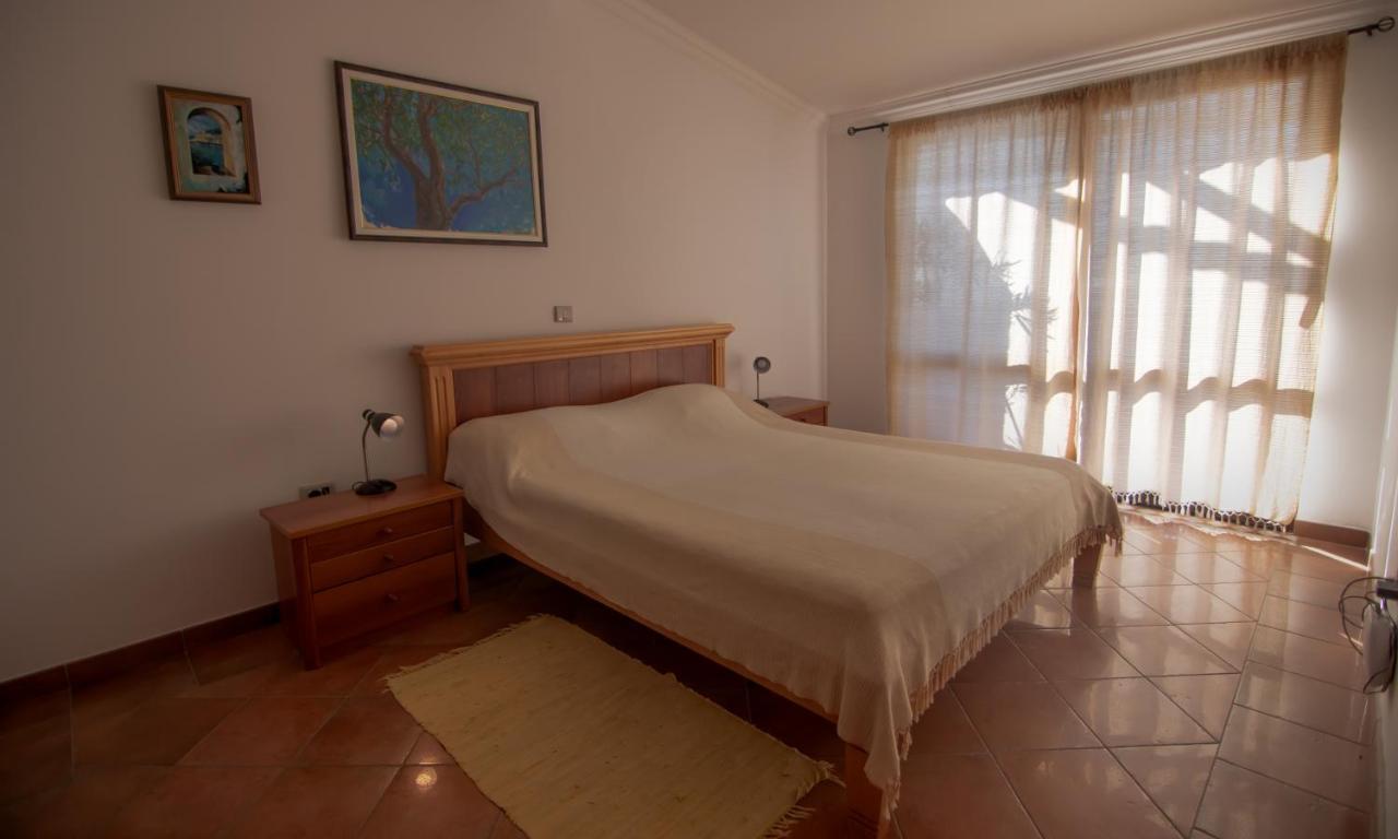 Apartments And Rooms Levantin Inn Sveti Stefan Exterior photo